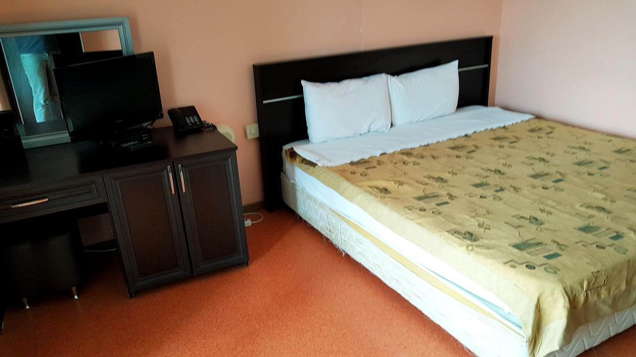 Bato Thermal Hotel 巴特曼 外观 照片